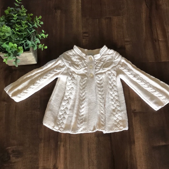 GAP Other - EUC Baby gap knitted sweater size 18-24 mos